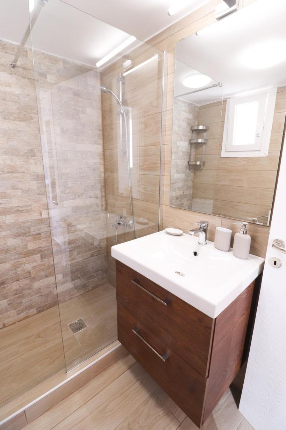 Emilia Suites แอร์มูโปลี ภายนอก รูปภาพ