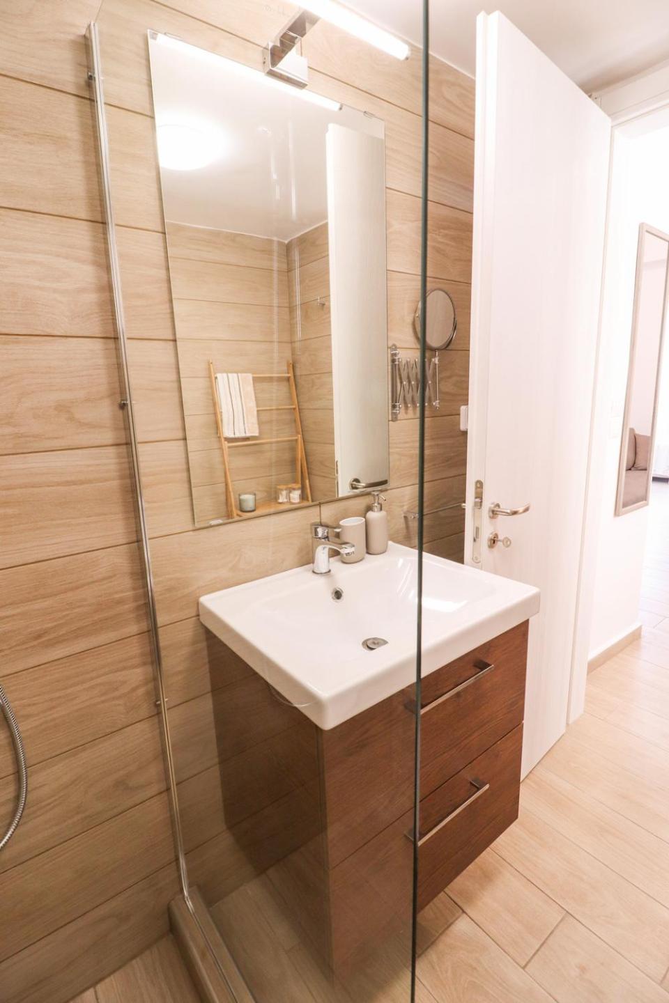 Emilia Suites แอร์มูโปลี ภายนอก รูปภาพ