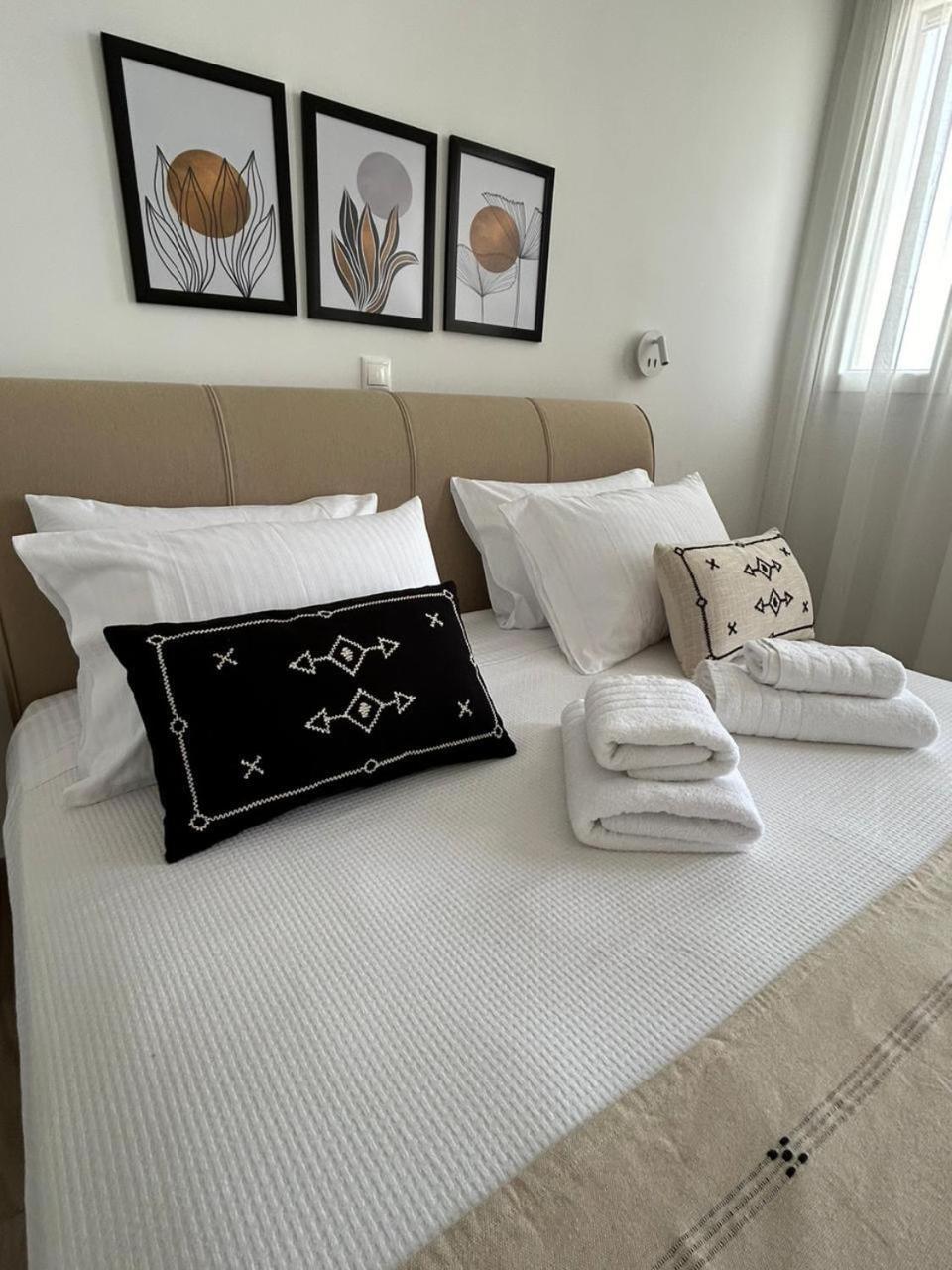Emilia Suites แอร์มูโปลี ภายนอก รูปภาพ